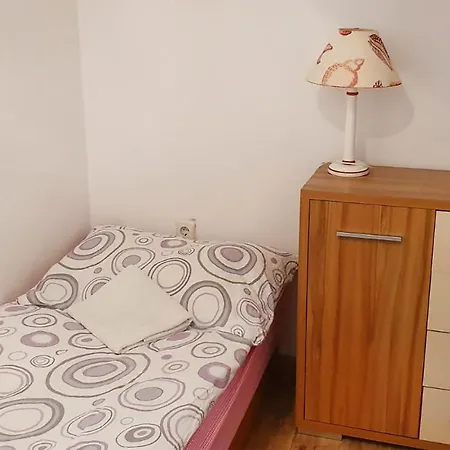 2 Bedroom Stunning In Apartamento *